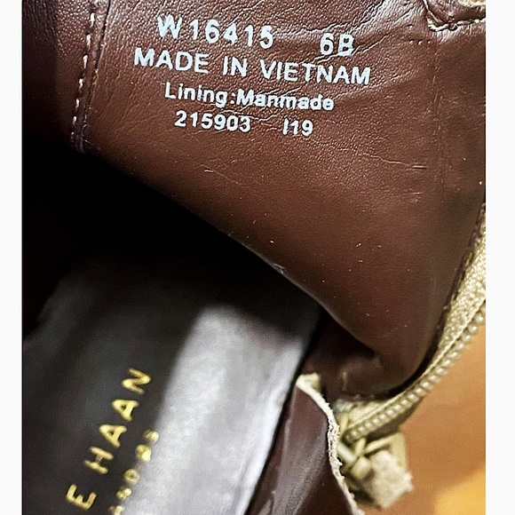 Hadlyn Ankle Boot in Berkshire Suede - Picture 2 of 4